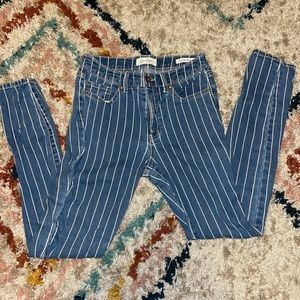 Jessica Simpson Curvy High Rise Skinny Jeans